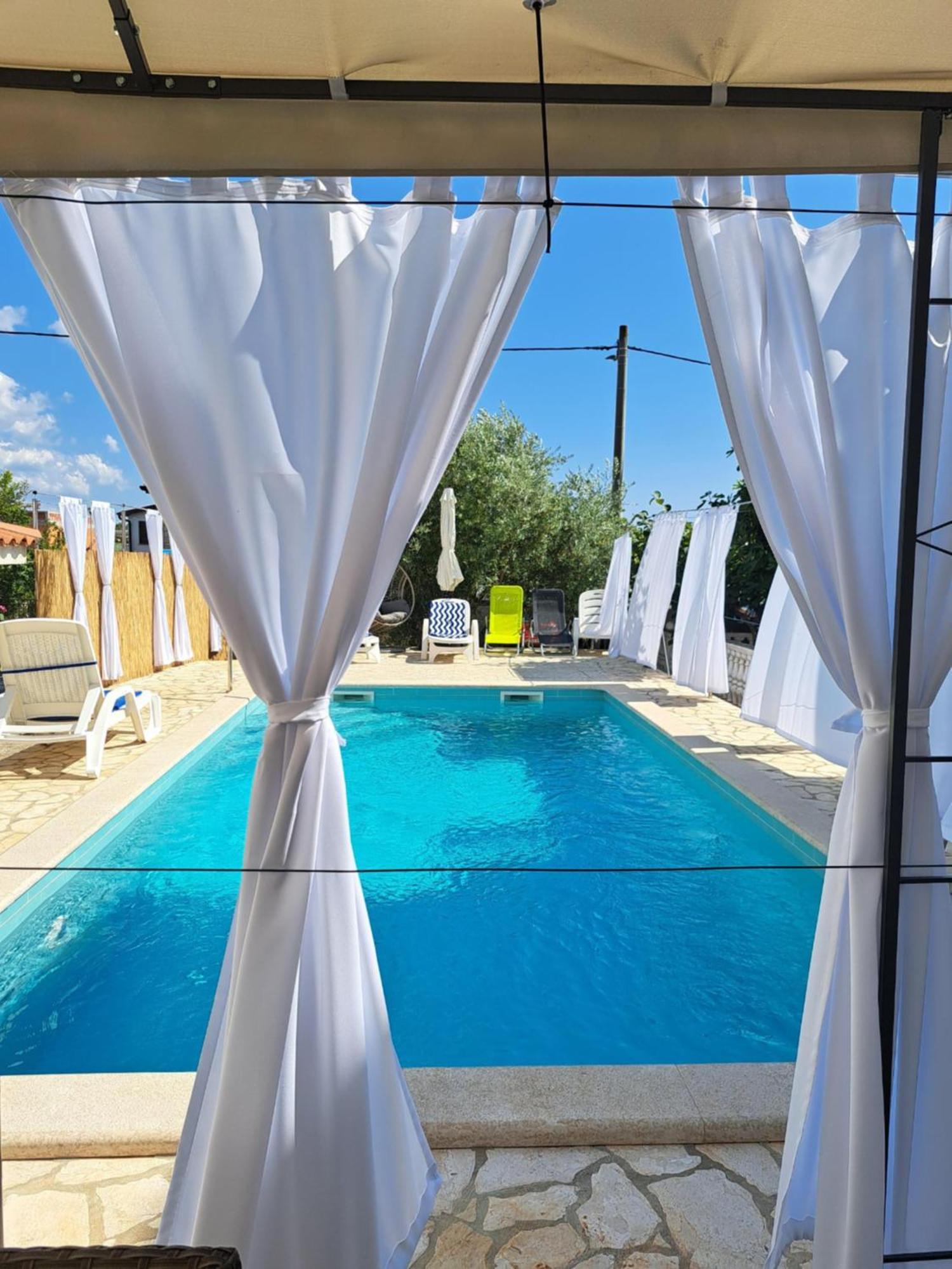 Casa Antonio With Swimming Pool Apartment Novigrad  Ngoại thất bức ảnh