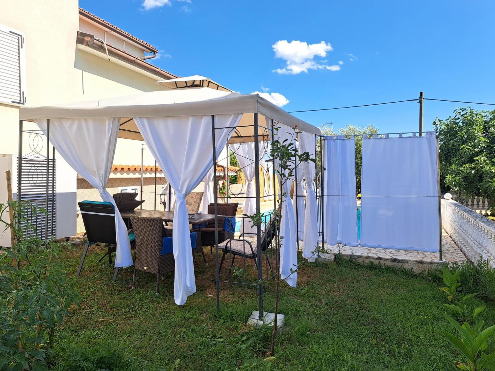 Casa Antonio With Swimming Pool Apartment Novigrad  Ngoại thất bức ảnh